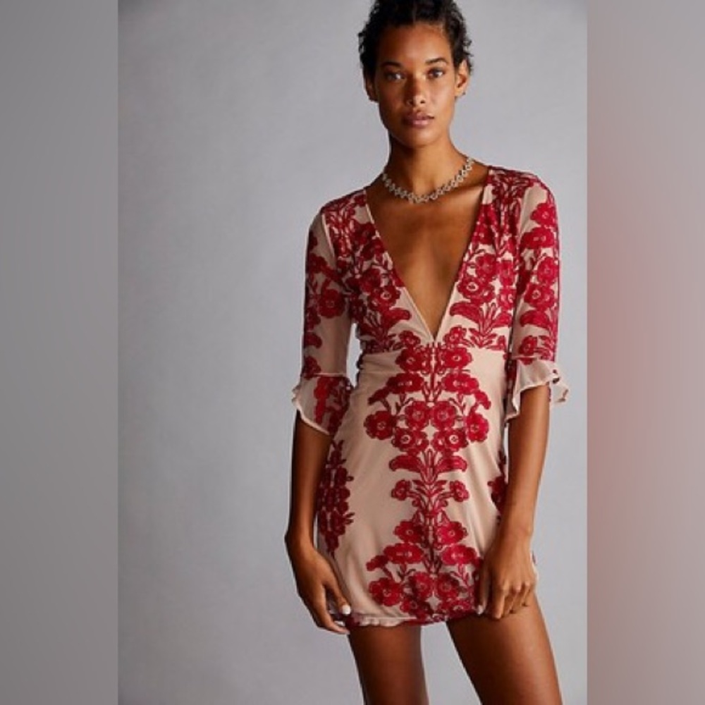For Love & Lemons Temecula Angel of Love Layered Lace Mini Dress in red Size L